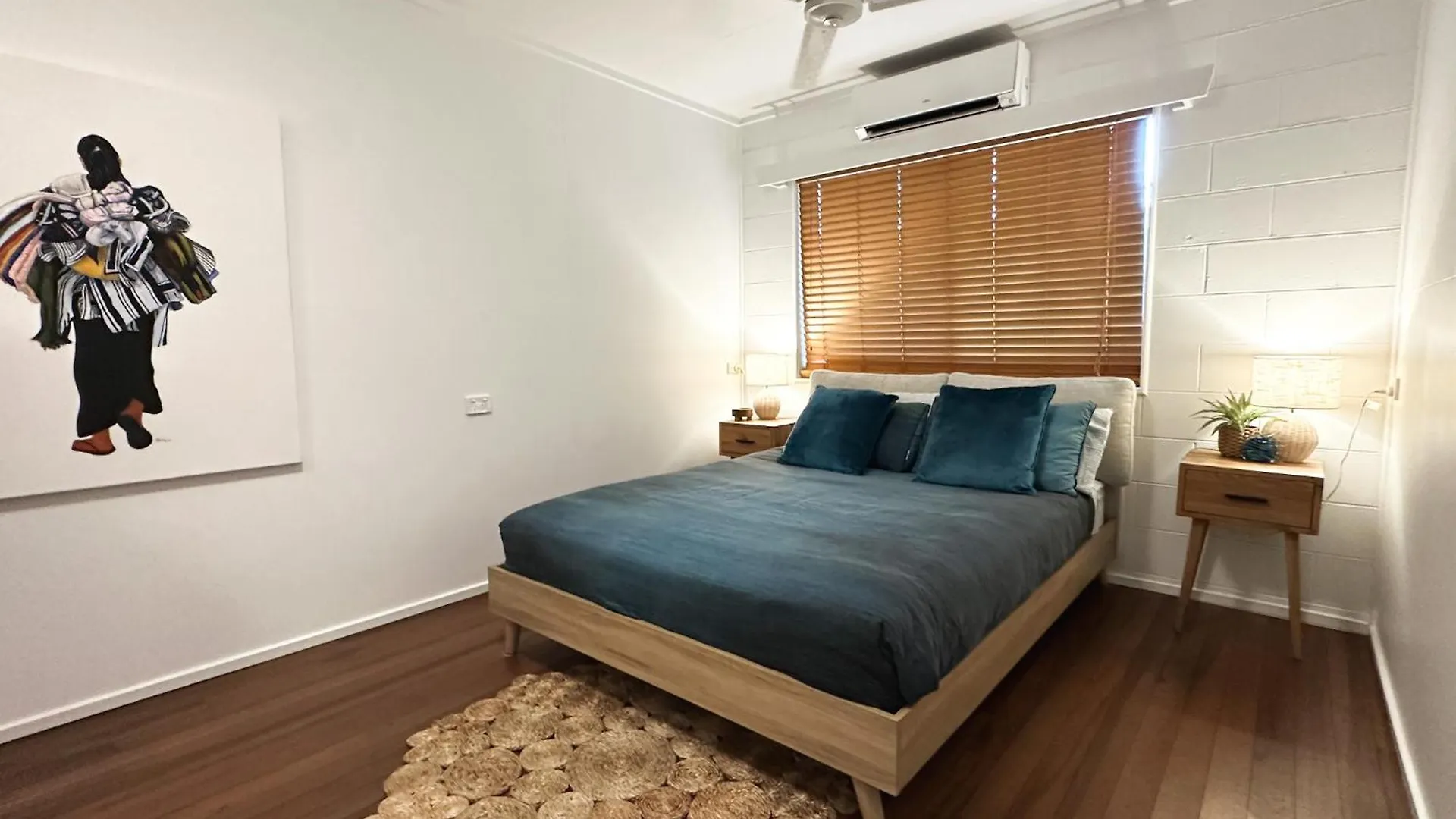 The Tides - 70S Seaside Bungalow Port Douglas