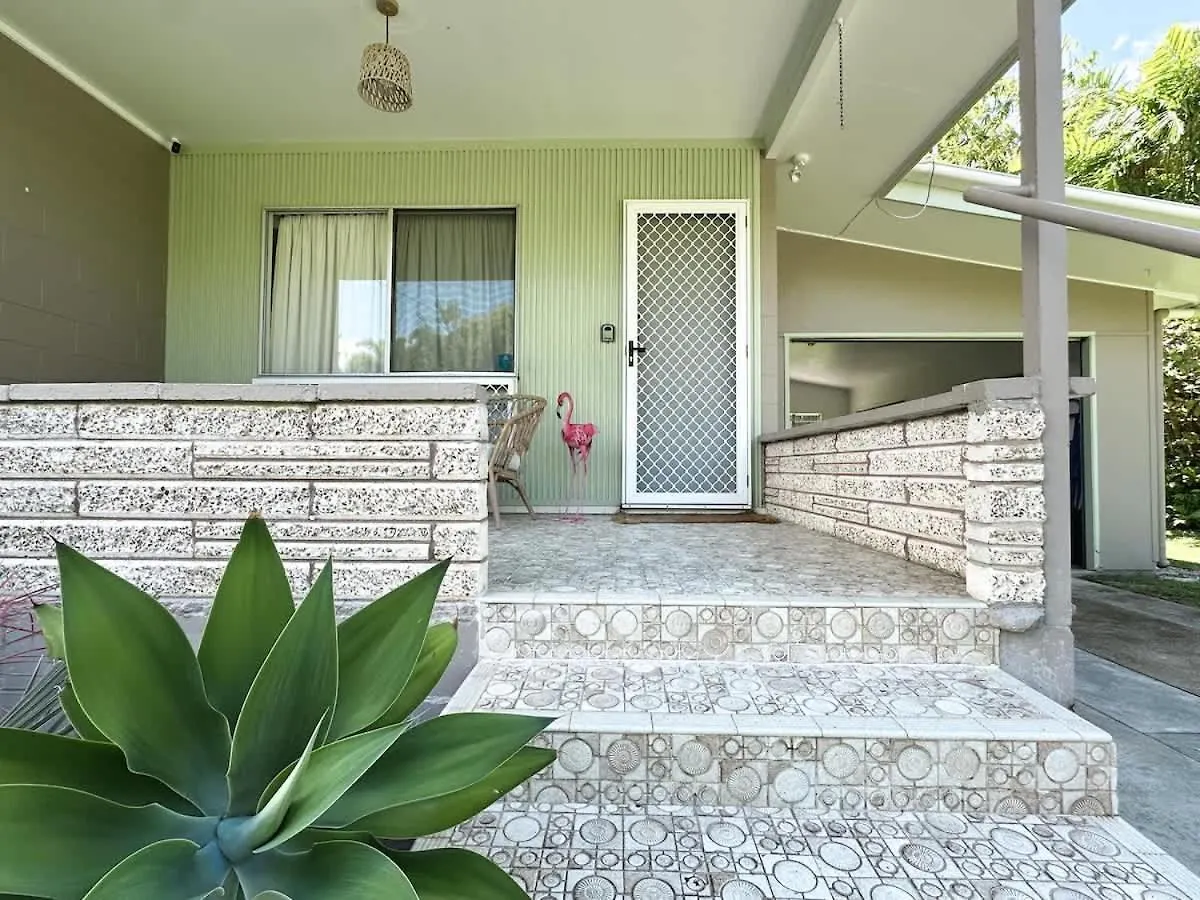 بيت للعطل The Tides - 70S Seaside Bungalow ميناء دوغلاس